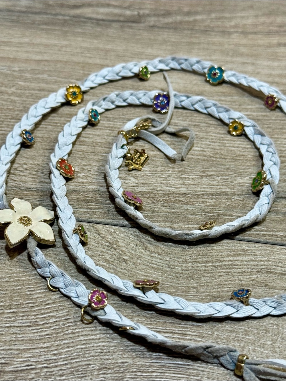 Kidada Disney Couture White Floral Braided Wrap Bracelet Suede Rare Y2K - Picture 10 of 11
